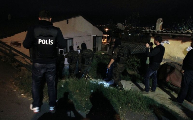 istanbul-da-teror-operasyonu-2-7788933_3761_m.jpg