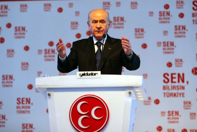 bahceli-mhp-nin-secim-beyannamesini-acikliyor-7742500_5721_m.jpg