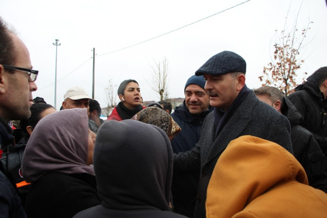 Soylu'dan Elazığ açıklaması: Bu akşama yetişmesini düşünüyoruz - Resim : 1