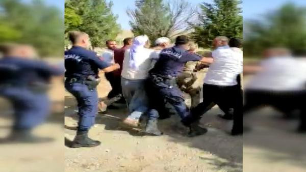 Çocuğu jandarmanın gözü önünde kaçırdılar! - Resim : 1