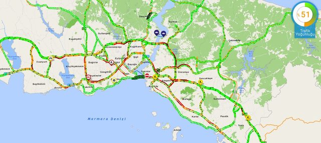 İstanbul'da kar yağışı sonrası trafik çilesi - Resim : 1