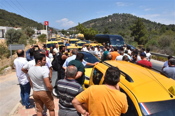 Bodrum'da UBER gerginliği ! 800 araçlık konvoy oluştu - Resim : 2