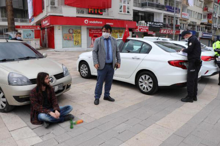 Yasağa rağmen sokağa çıktı, ambulansa otostop çekti!  - Resim : 1