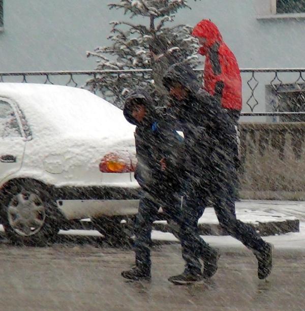 İki fotoğrafta Türkiye'de aynı günde çekildi - Resim : 3