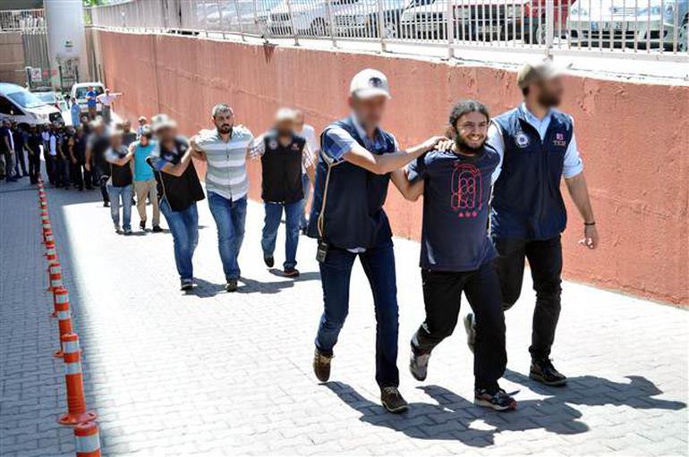 CHP'yi hedef aldığı iddia edilen DEAŞ'lılar adliyede - Resim : 1