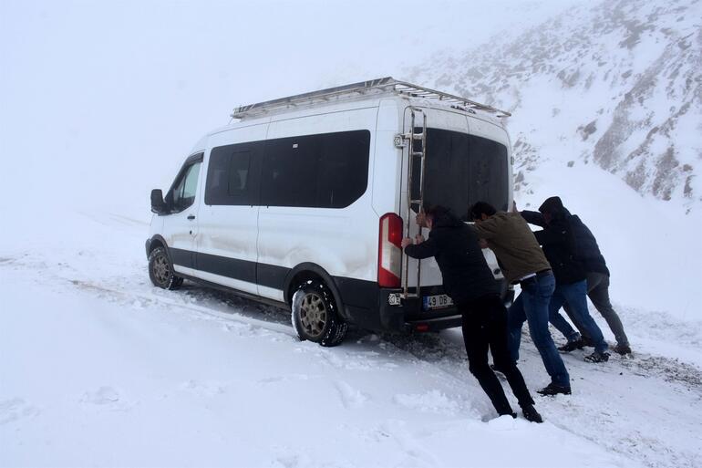 Meteoroloji uyarmıştı: O bölgeler kara teslim ! - Resim : 1