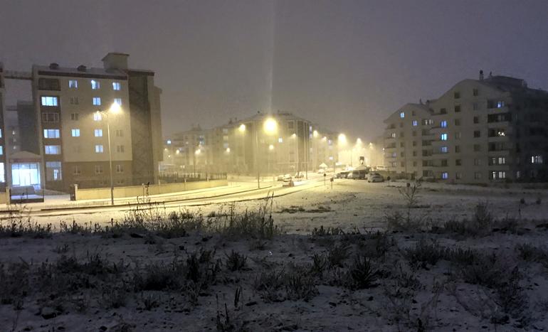 Erzurum ve Van beyaza büründü - Resim : 3