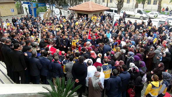 Büşra'nın ölümü yasa boğdu ! - Resim : 2